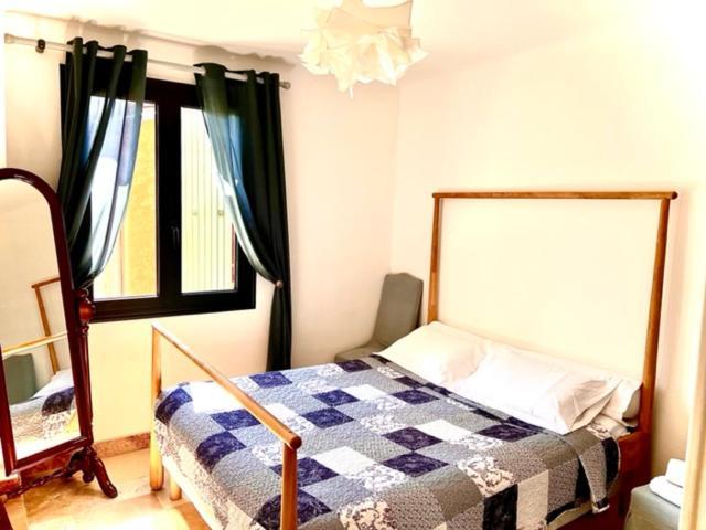 Grand Appartement En Face Du Village Moustiers-Sainte-Marie Exterior photo