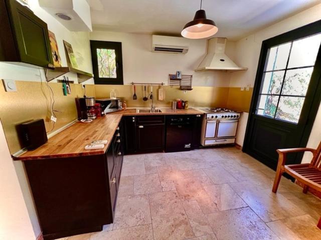 Grand Appartement En Face Du Village Moustiers-Sainte-Marie Exterior photo